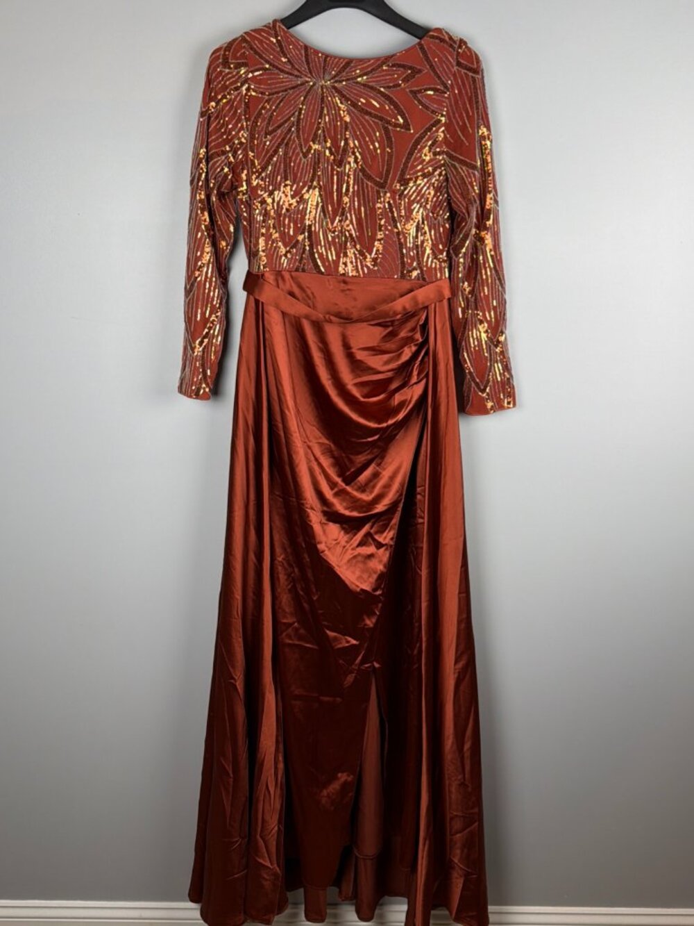 Unithorse Formal Gown Evening Dress Womens L Orange Sequin Event Satin Long - Picture 1 of 10